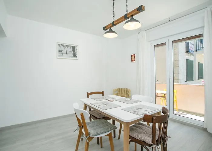 Uncle Albertʹs Appartement Trogir