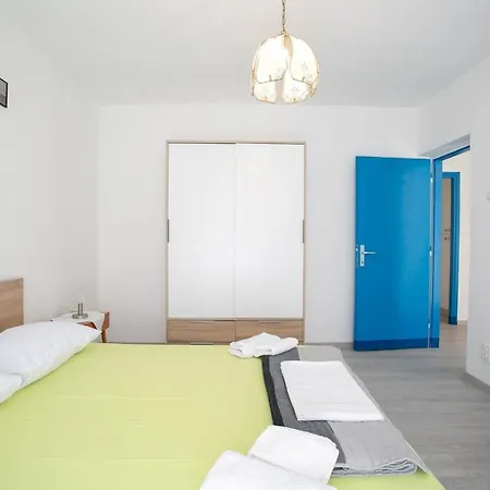 Uncle Albertʹs Apartman Trogir