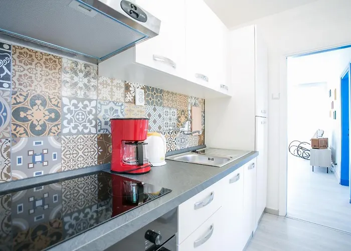 Uncle Albertʹs トロギール