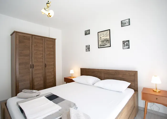 Uncle Albertʹs * トロギール