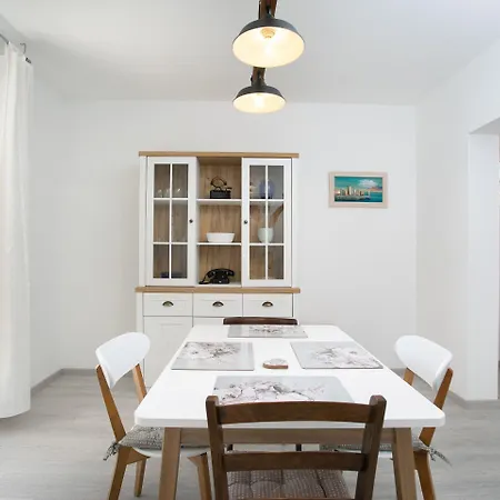 Apartmán Uncle Albertʹs Trogir