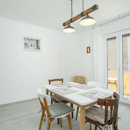 Uncle Albertʹs Apartmán Trogir